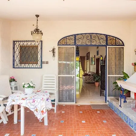 Historic Luxury Villa *